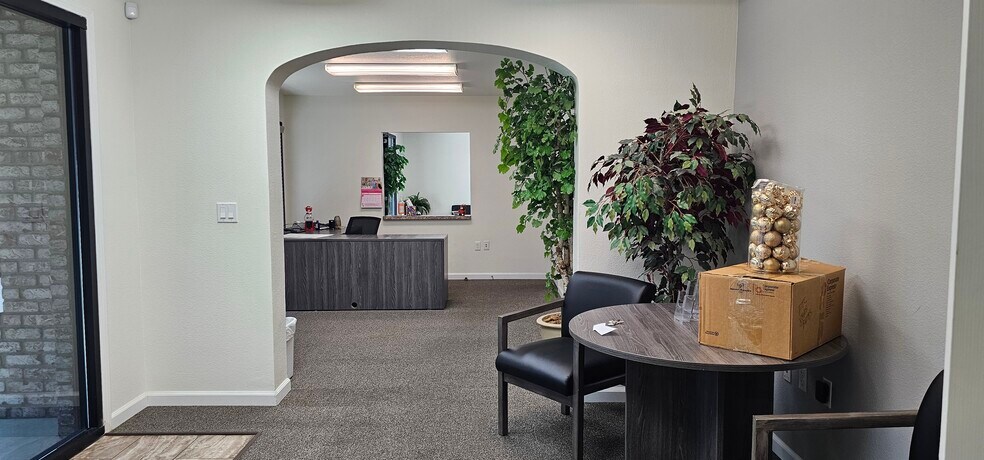 More Photos Of 1425 Butte House Rd, Yuba City Office For Lease