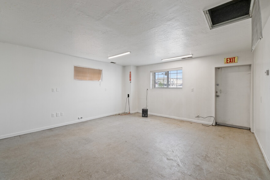 More Photos Of 947 Quayle ave, Salt Lake City Industrial For Lease