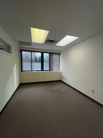 More Photos Of 280 N Bedford Rd, Mount Kisco Medical For Lease
