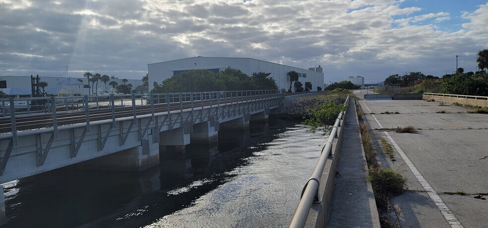 More Photos Of 1710 N US Hwy 1, Fort Pierce Land For Sale