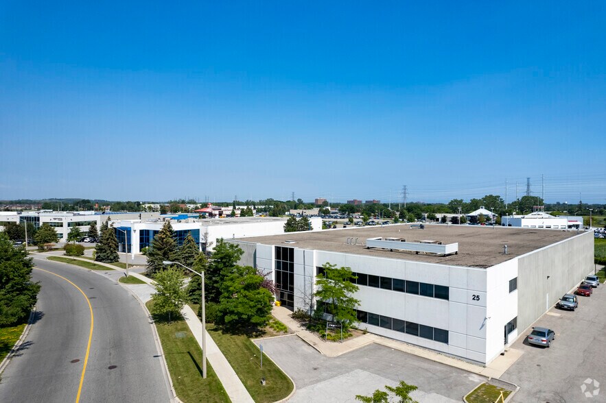 More Photos Of 25 Grand Marshall Dr, Toronto Warehouse For Lease