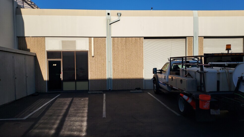 Primary Photo Of 425 Harbor Blvd, Belmont Flex For Lease