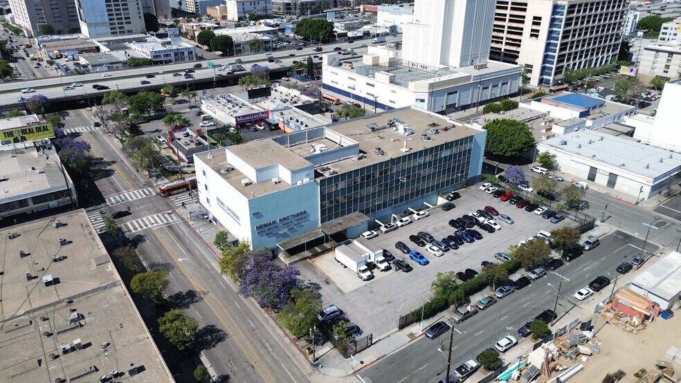 More Photos Of 1525 S Broadway, Los Angeles Manufacturing For Lease