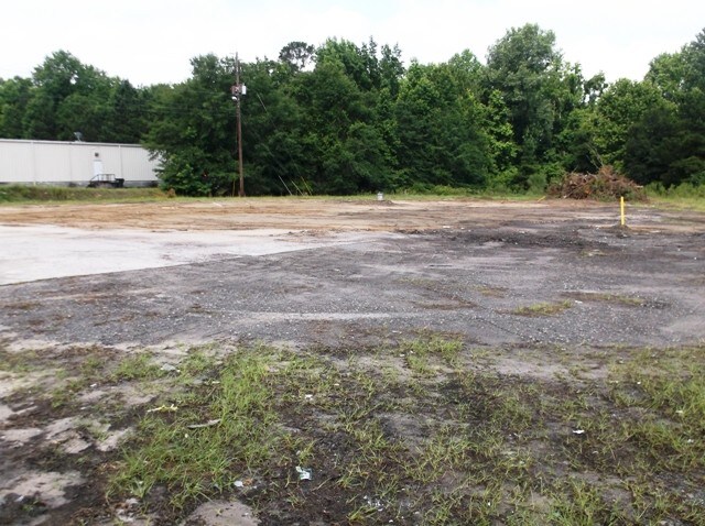 More Photos Of 320 N Duval St, Claxton Restaurant For Sale