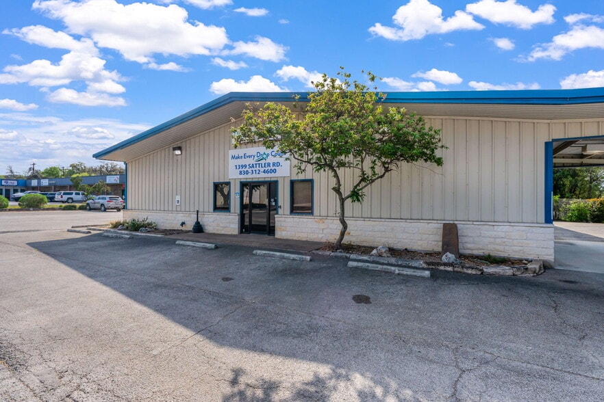 More Photos Of 1399 Sattler Rd, New Braunfels Office For Sale