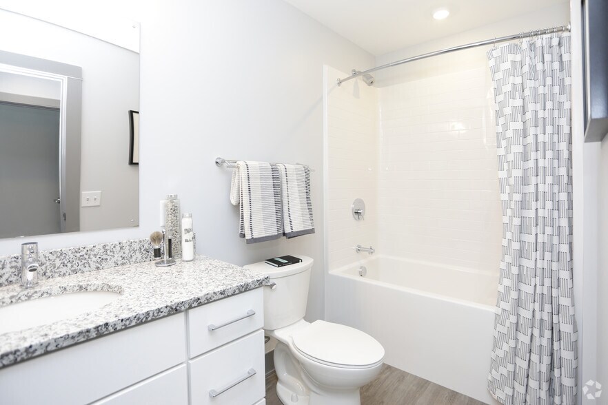 More Photos Of 285 Western Ave, Muskegon Apartments For Lease