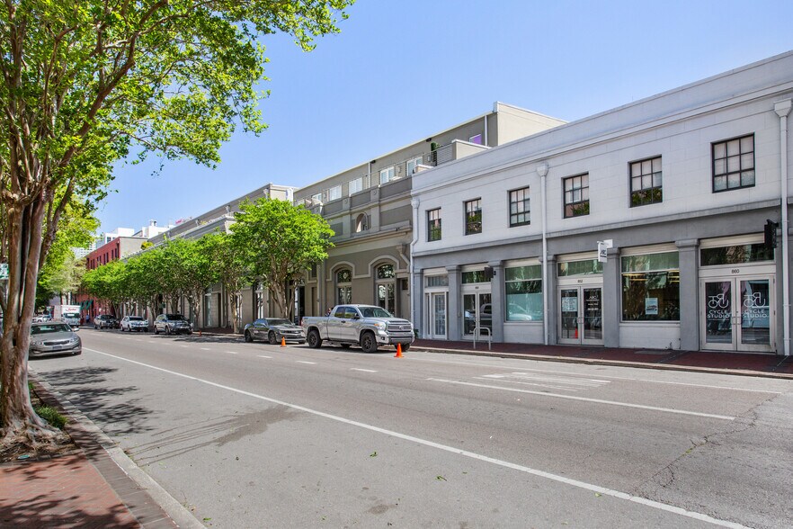 More Photos Of 840 Tchoupitoulas St, New Orleans Storefront Retail Residential For Sale