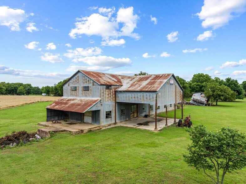 More Photos Of 4571 FM 68, Gober Specialty For Sale