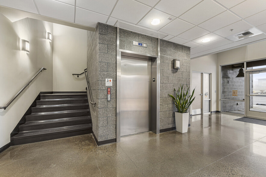 More Photos Of 8382 N Wayne Dr, Hayden Medical For Sale