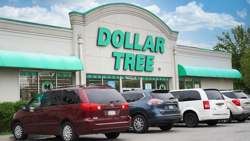 More Photos Of 2957 5th Ave, Huntington Freestanding For Sale