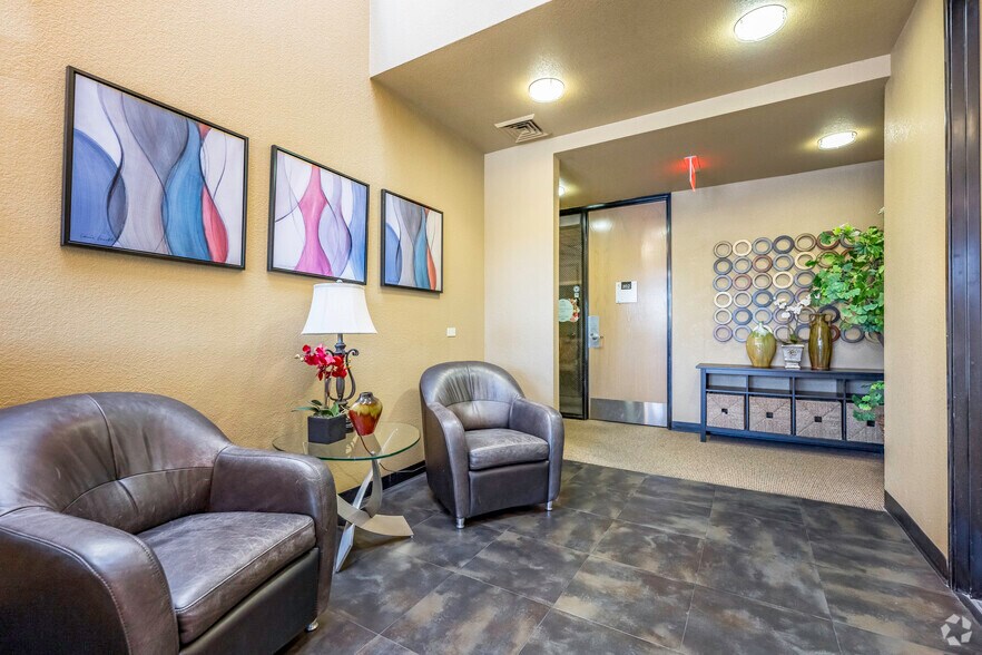 More Photos Of 2151 Professional Dr, Roseville Office For Lease