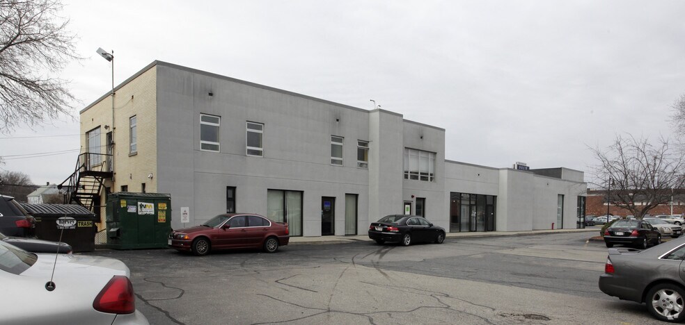 More Photos Of 196 Boston Turnpike Rd, Shrewsbury General Retail For Lease