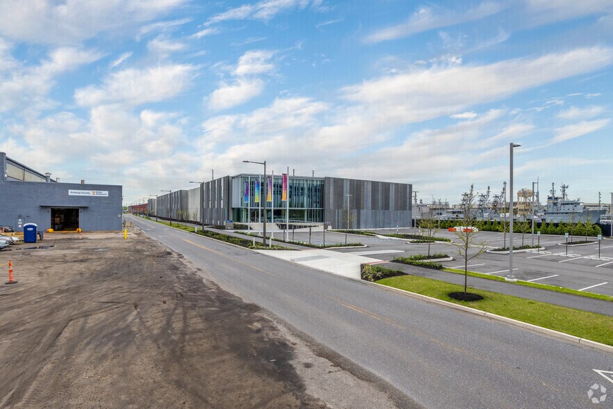 More Photos Of 2500 League Island Blvd, Philadelphia Research And Development For Lease
