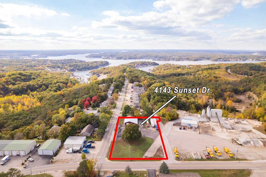 More Photos Of 4143 Sunset Dr, Osage Beach Industrial For Sale