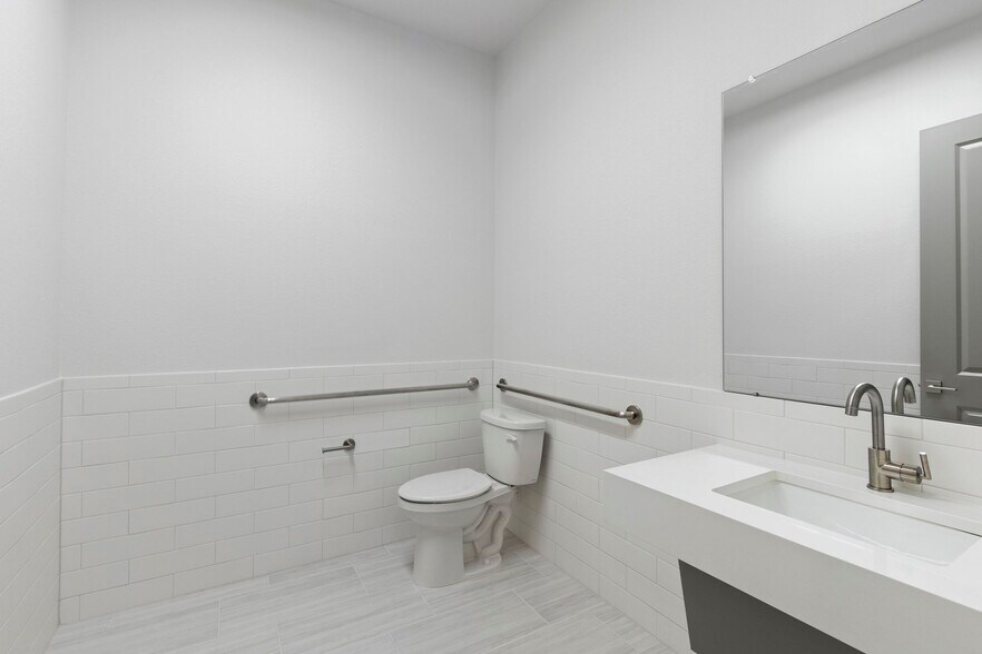 More Photos Of 7630 Dowdell Rd, Spring Office For Sale