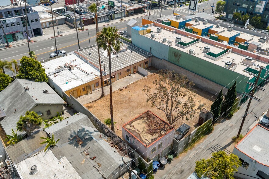 More Photos Of 3115-3125 Santa Monica Blvd, Santa Monica Storefront Retail Office For Sale