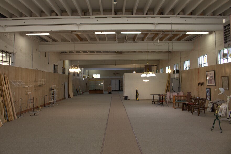 More Photos Of 144 Runnymeade rd, Bunker Hill General Retail For Sale