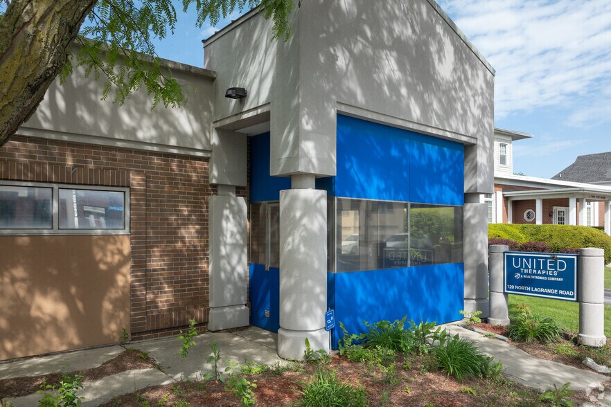 More Photos Of 120 N La Grange Rd, La Grange Medical For Lease