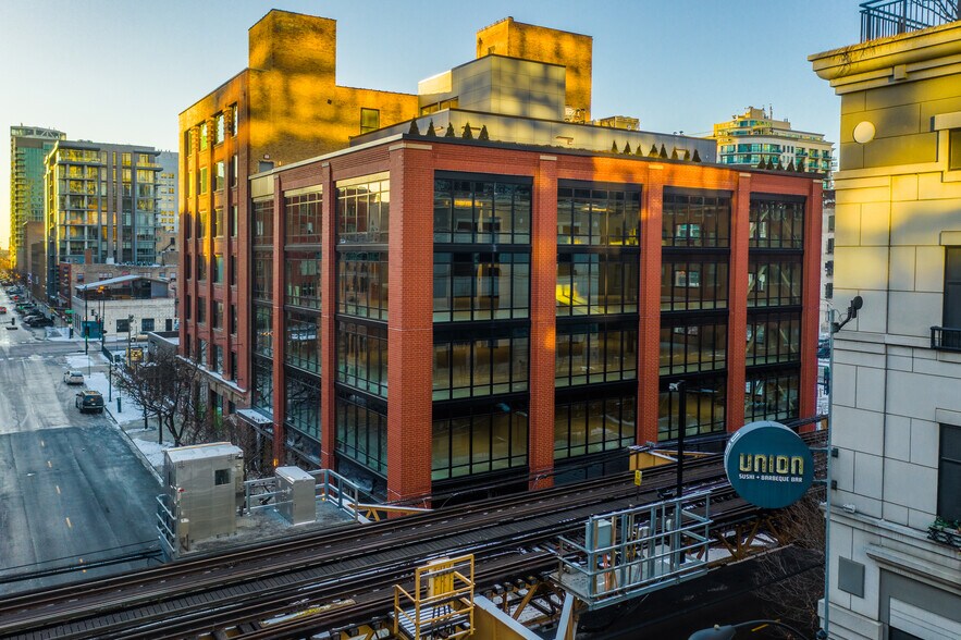 More Photos Of 306 W Erie St, Chicago Office For Sale