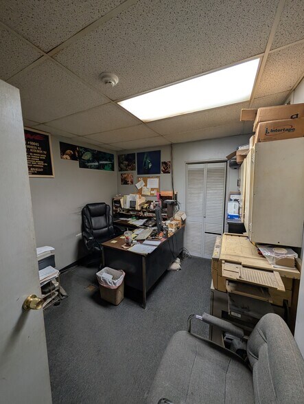 More Photos Of 158 S White Horse Pike, Audubon General Retail For Sale