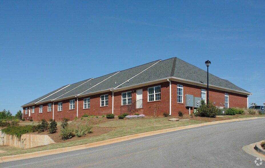 More Photos Of 110 Evans Mill Dr, Dallas Office For Lease