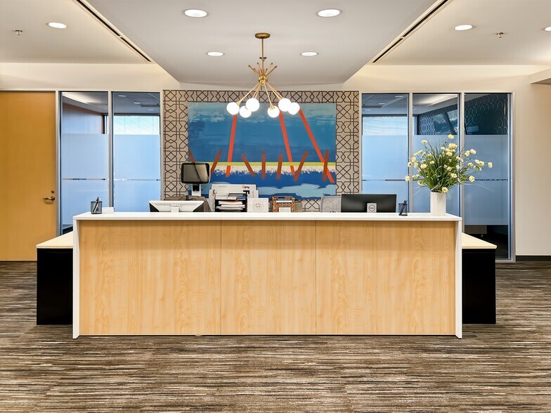 More Photos Of 7500 College Blvd, Overland Park Coworking Space