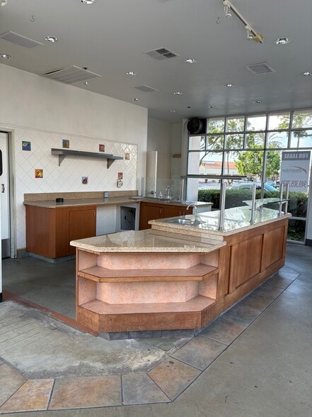 More Photos Of 641 Camino de los Mares, San Clemente Unknown For Lease