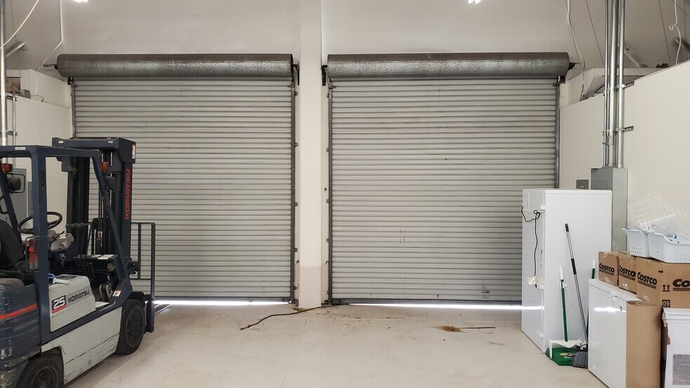 More Photos Of 2624-2626 Lavery Ct, Newbury Park Unknown For Lease