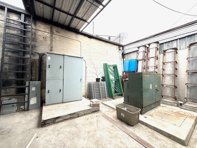 More Photos Of 8470 S Central Ave, Los Angeles Storefront For Sale