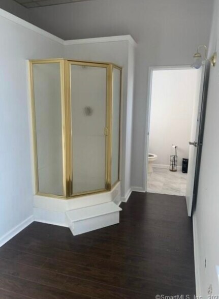 More Photos Of 112 Main St, Putnam Storefront Retail Office For Lease