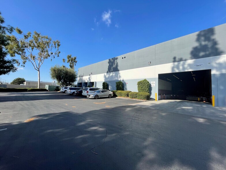 Primary Photo Of 14063 Borate St, Santa Fe Springs Manufacturing For Lease