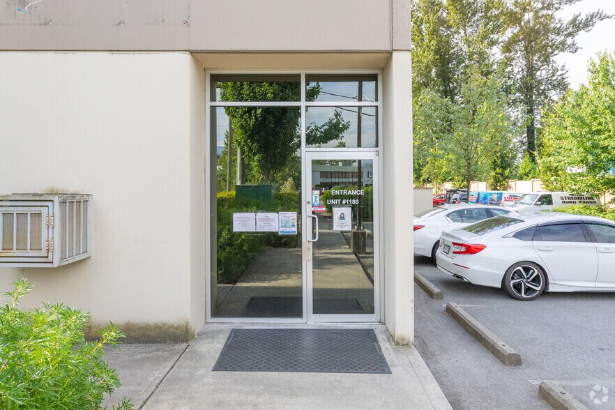 More Photos Of 1971 Broadway St, Port Coquitlam Warehouse For Lease
