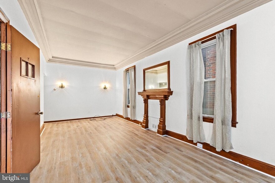 More Photos Of 235 Monmouth St, Gloucester City Apartments For Sale