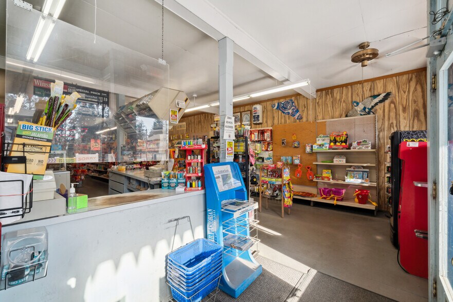 More Photos Of 35800 7th (Hwy101) St, Nehalem Storefront Retail Residential For Sale