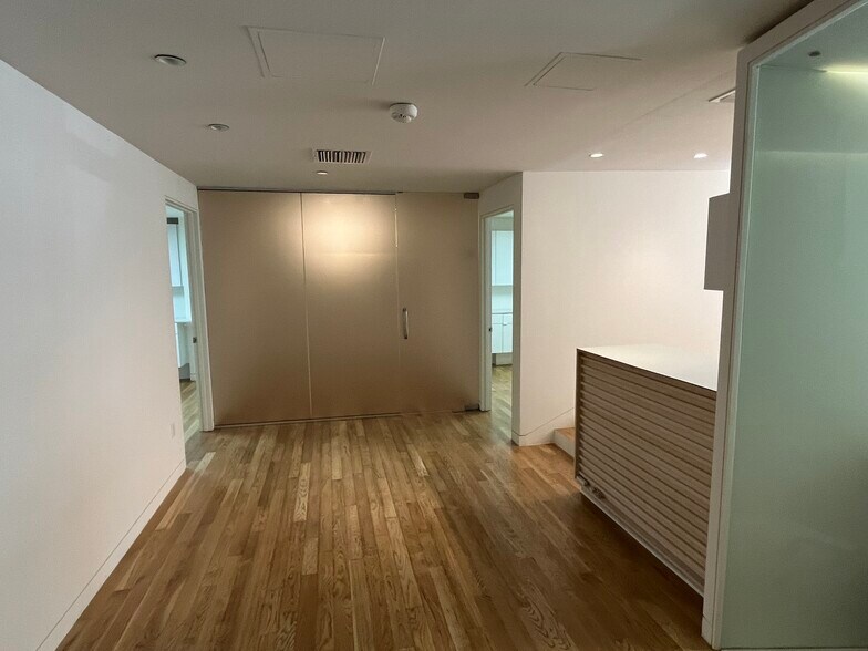 More Photos Of 1650 Jackson St, San Francisco Apartments For Sale