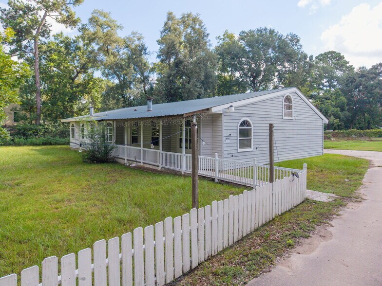 More Photos Of 22830 Fritz Ln, Spring Office Residential For Lease
