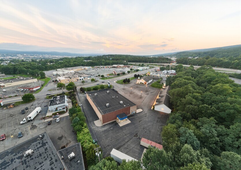 More Photos Of 1777 N Keyser Ave, Scranton Drugstore For Lease