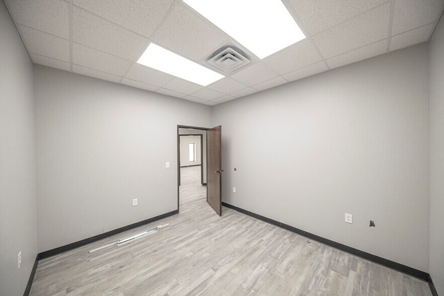 More Photos Of 16651 W Basin St, Odessa Industrial For Sale