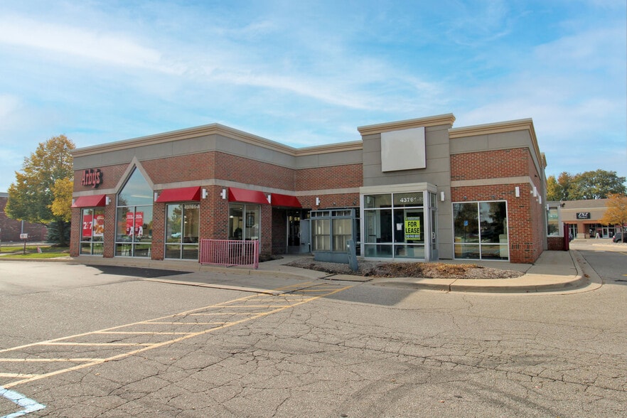 More Photos Of 43761 Schoenherr Rd, Sterling Heights Freestanding For Lease