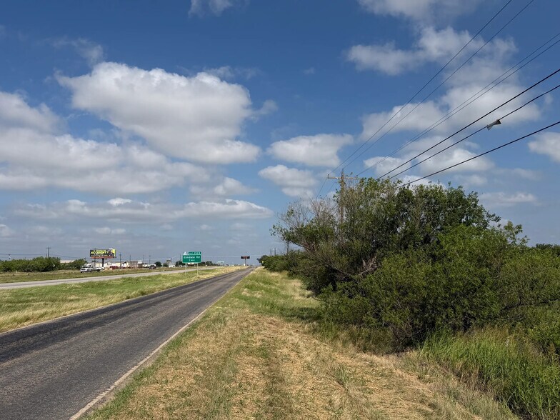More Photos Of 6458 E Interstate 20, Clyde Land For Lease