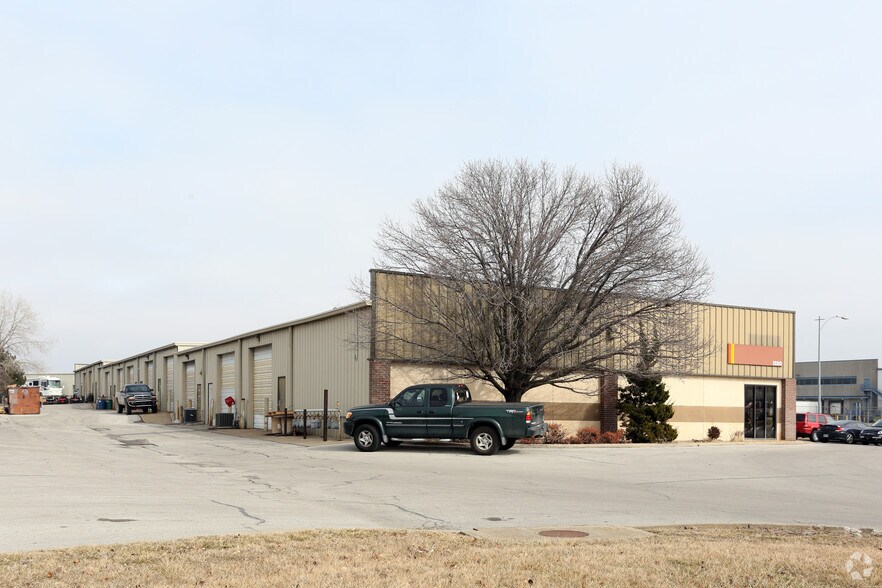 More Photos Of 1250 N Winchester St, Olathe Research And Development For Lease
