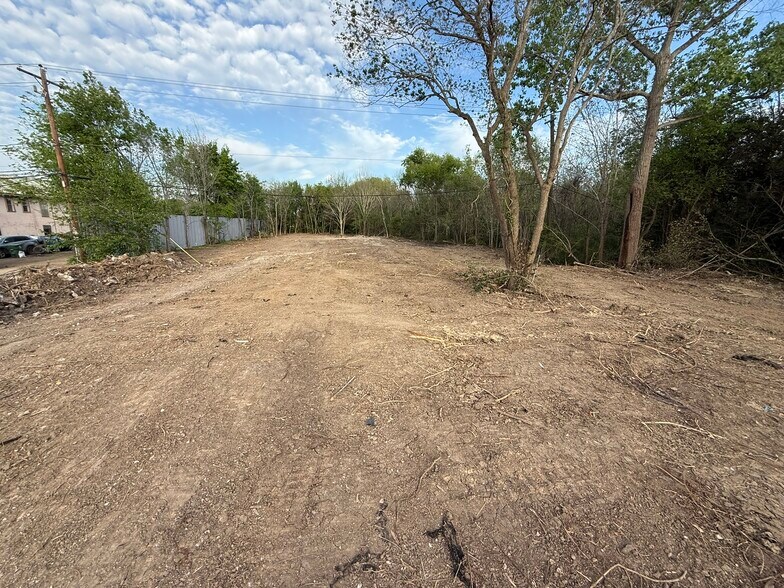 More Photos Of 8433 Bassett Street, Houston Land For Sale