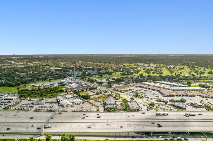 More Photos Of 17550 Northwest Fwy, Houston Hotel For Sale