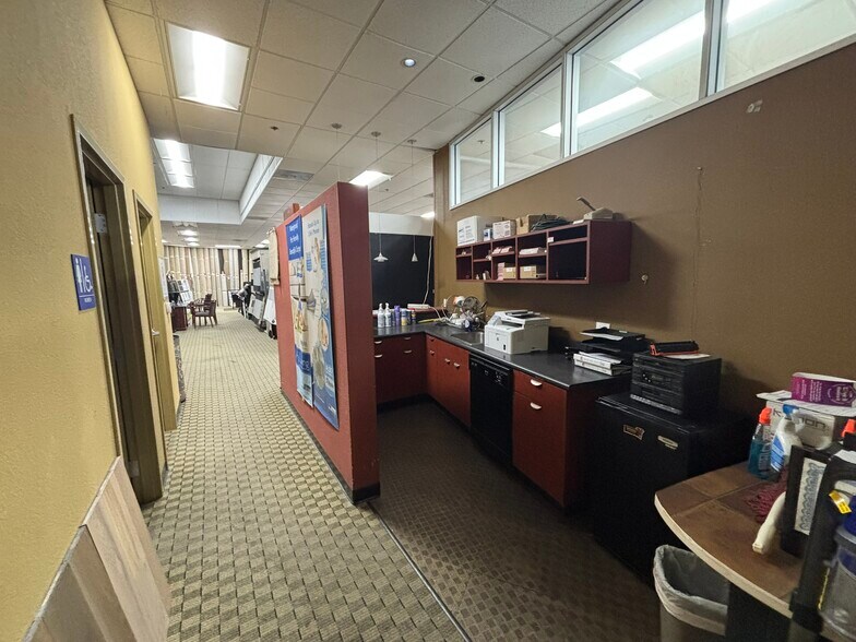 More Photos Of 415-423 E Hamilton Ave, Campbell Freestanding For Lease