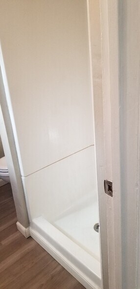 More Photos Of 8600 Aurora Ave N, Seattle Apartments For Sale