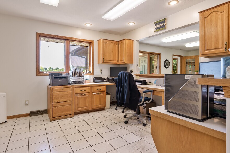 More Photos Of 7550 Rote Rd, Rockford Medical For Sale