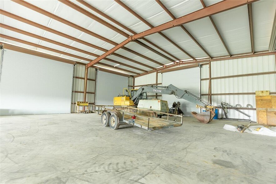 More Photos Of 2245 Randon Dyer, Rosenberg Warehouse For Sale