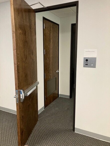 More Photos Of 4811 Airport Plaza Dr, Long Beach Office For Lease