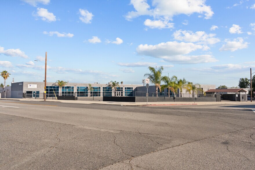 Primary Photo Of 11487 San Fernando Rd, San Fernando Office For Sale