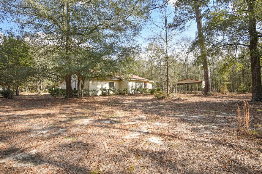 More Photos Of 182 Roberts St W, Salley Medical For Sale